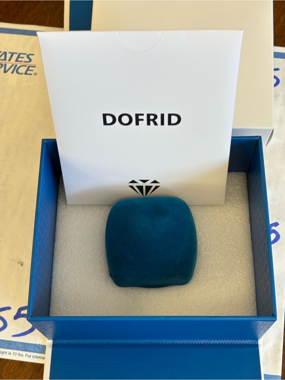 dofrid moissanite heart stud earrings 0.5 ct with GRA report brand new in box